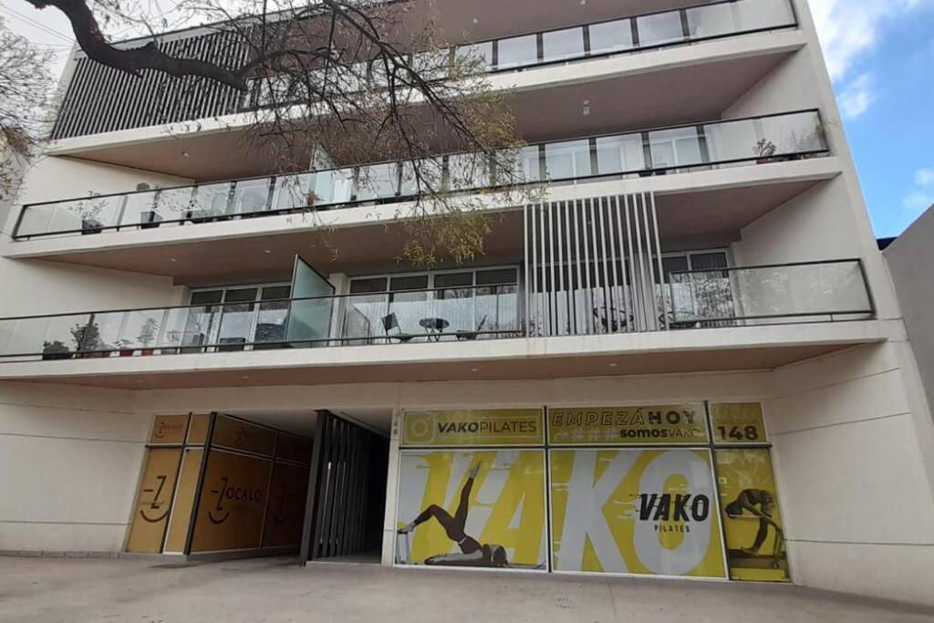 Excelente Departamento Muy Bien Ubicado *